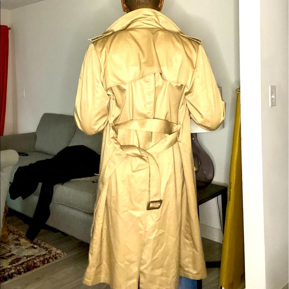 Classy & Classic Stylish Camel Trench Coat with Belt - Picture 2 of 7